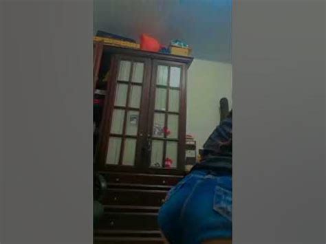 Novinha dançando pra tropa — Видео .